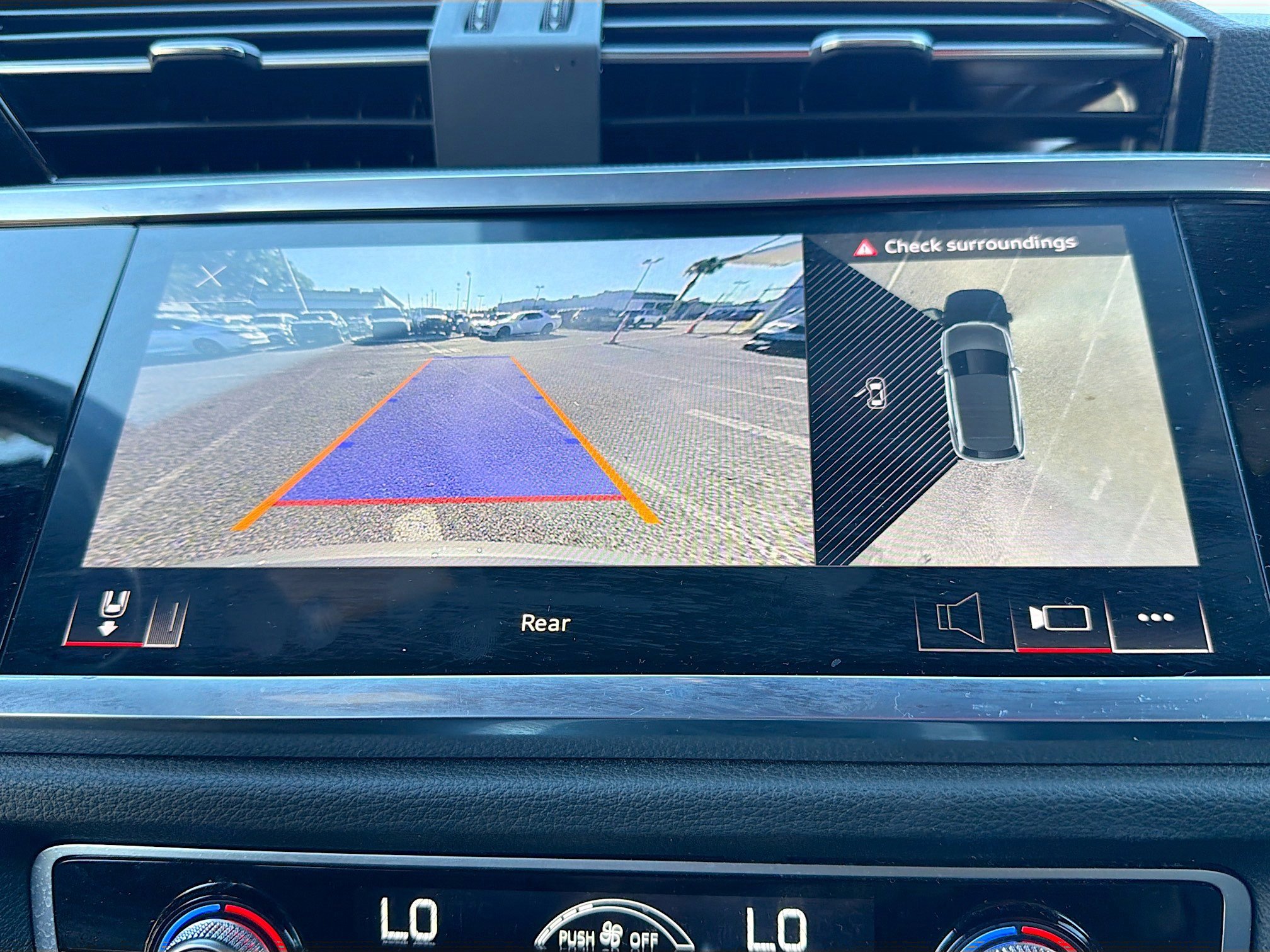 Used 2023 Audi Q3 2.0T Premium Plus w/ Premium Plus Package image 33