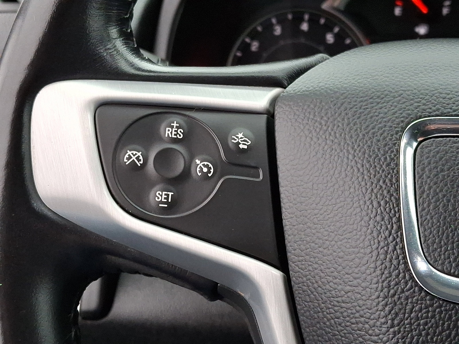 Used 2020 GMC Terrain SLE image 21