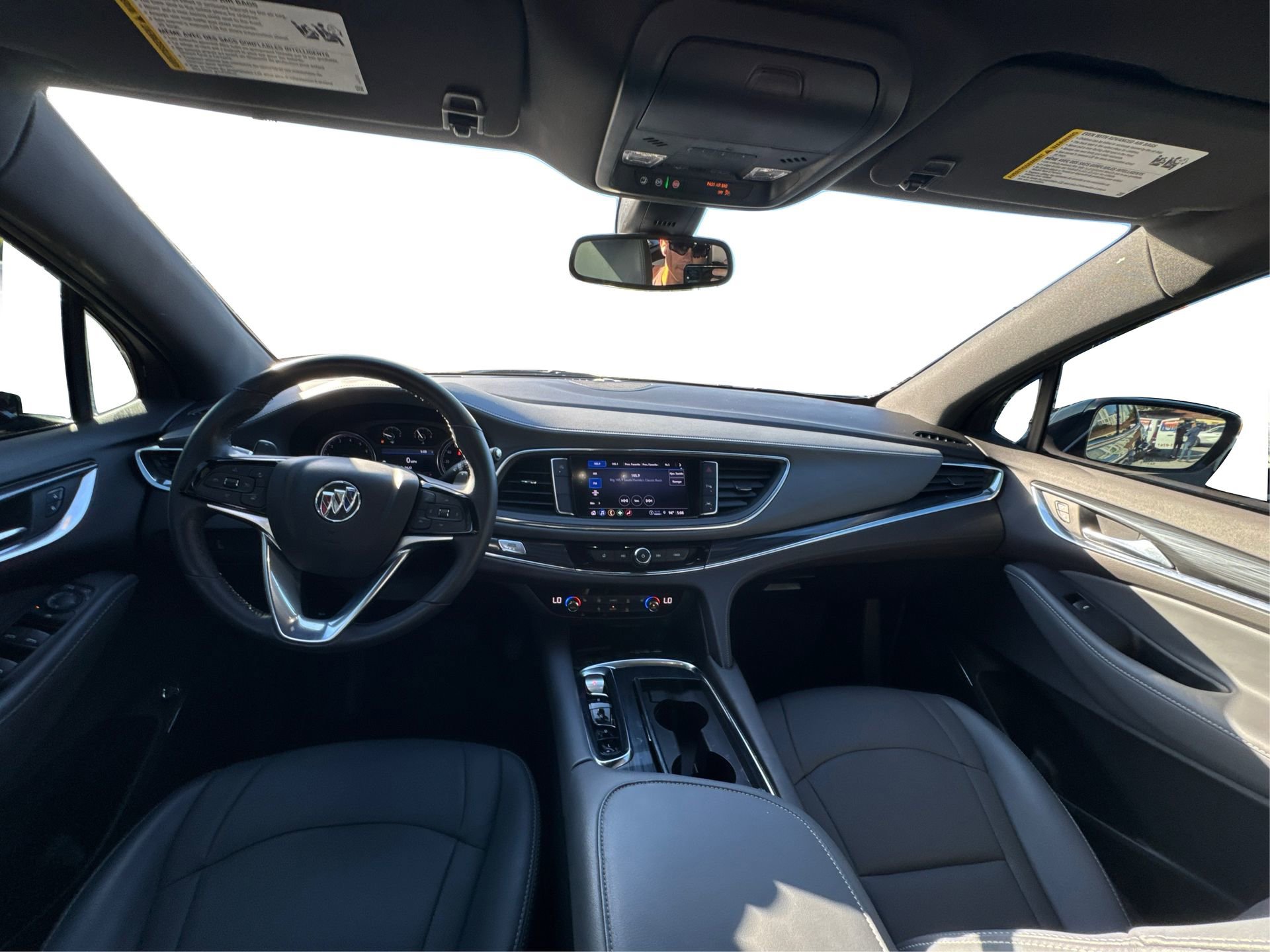 Certified 2024 Buick Enclave Essence image 28