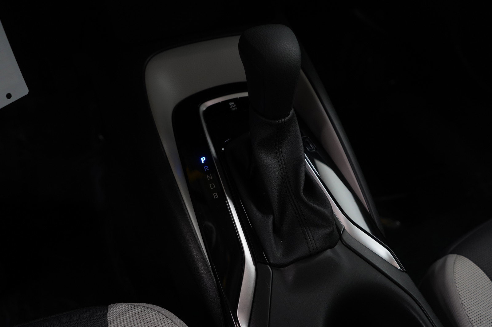 Used 2025 Toyota Corolla LE image 19