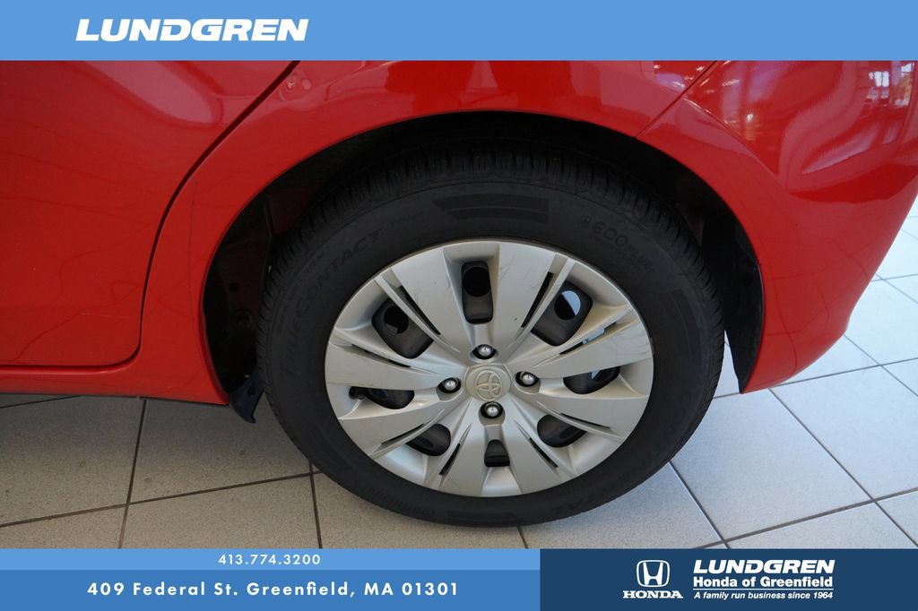 Used 2014 Toyota Yaris LE FWD image 23