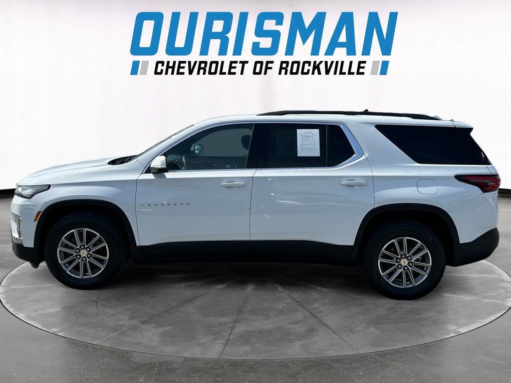 Used 2023 Chevrolet Traverse LT image 3