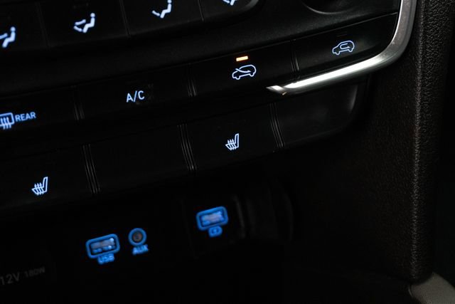 Used 2020 Hyundai Santa Fe SEL image 27