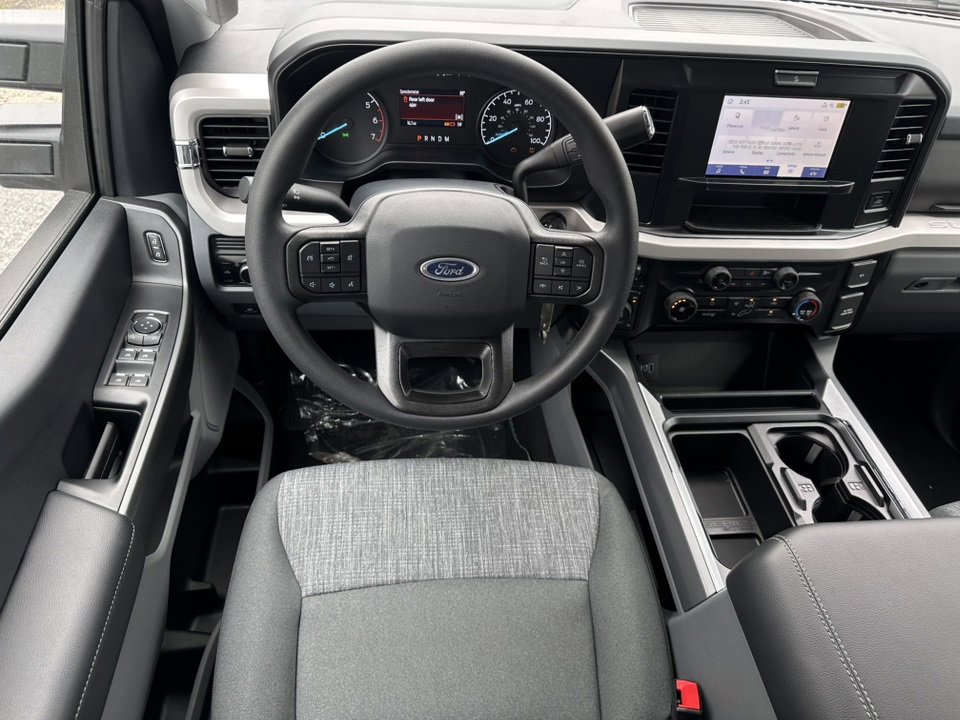 New 2025 Ford F250 XLT w/ FX4 Off-Road Package image 23