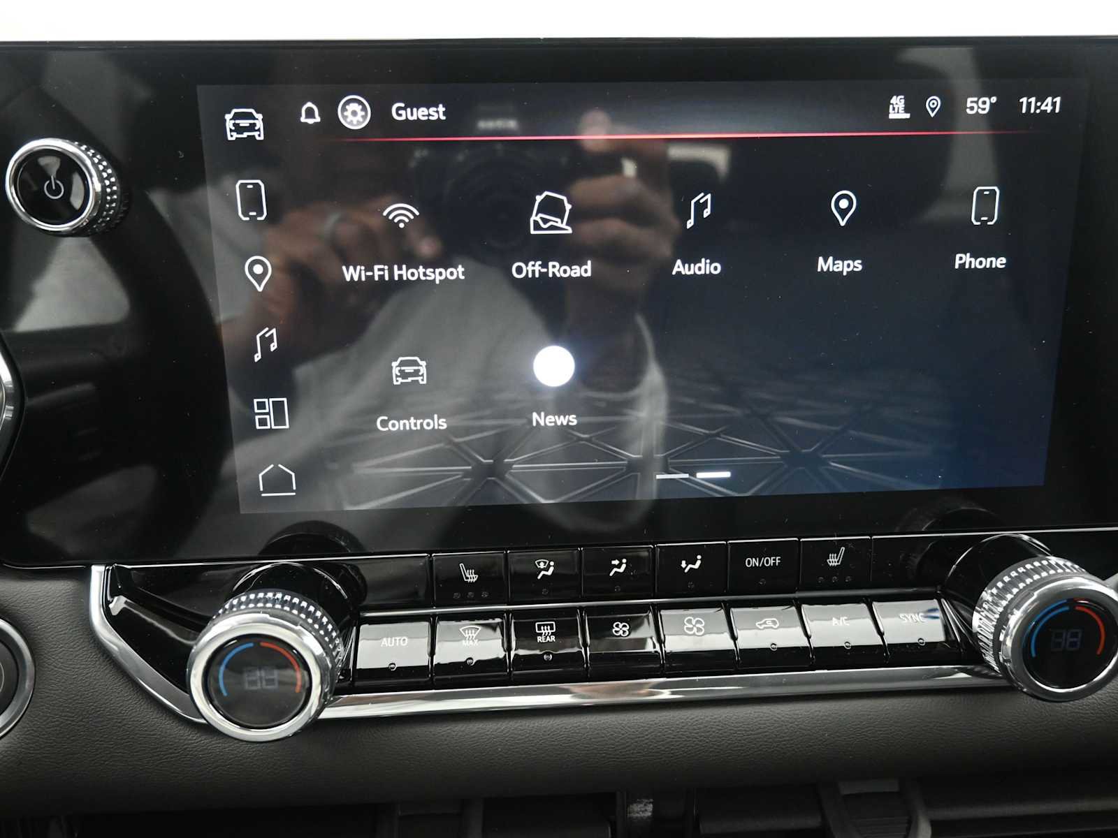 New 2026 GMC Canyon Elevation w/ Convenience Package image 16