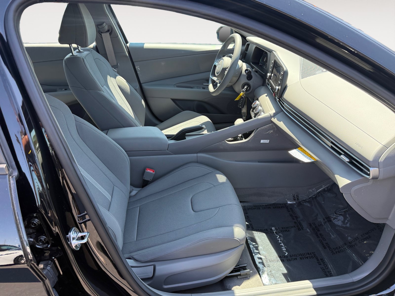 Certified 2026 Hyundai Elantra SE FWD image 19