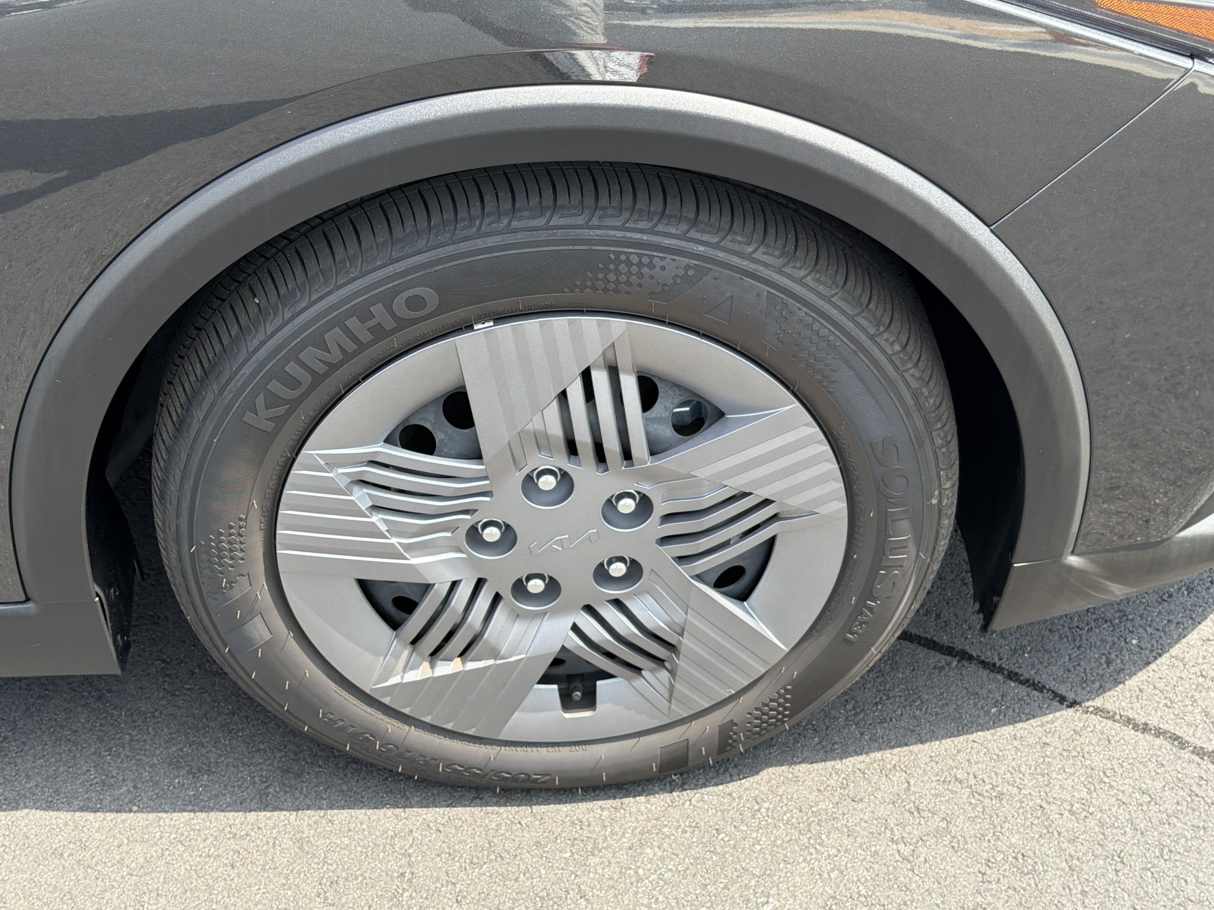 Certified 2025 Kia K4 FWD image 12