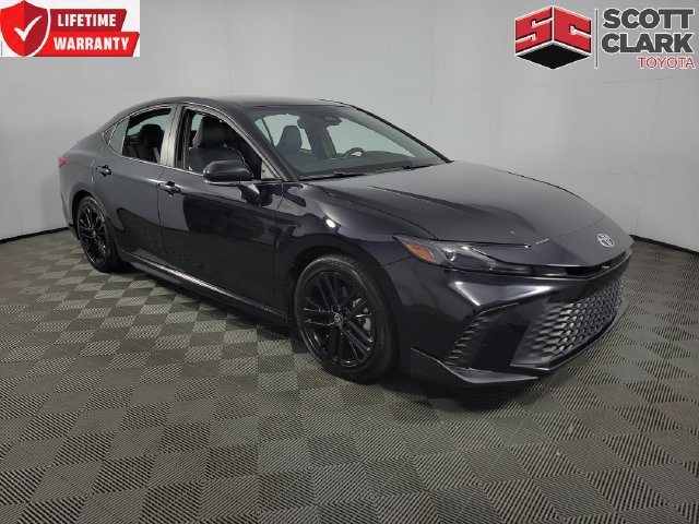 Used 2025 Toyota Camry SE w/ Convenience Package