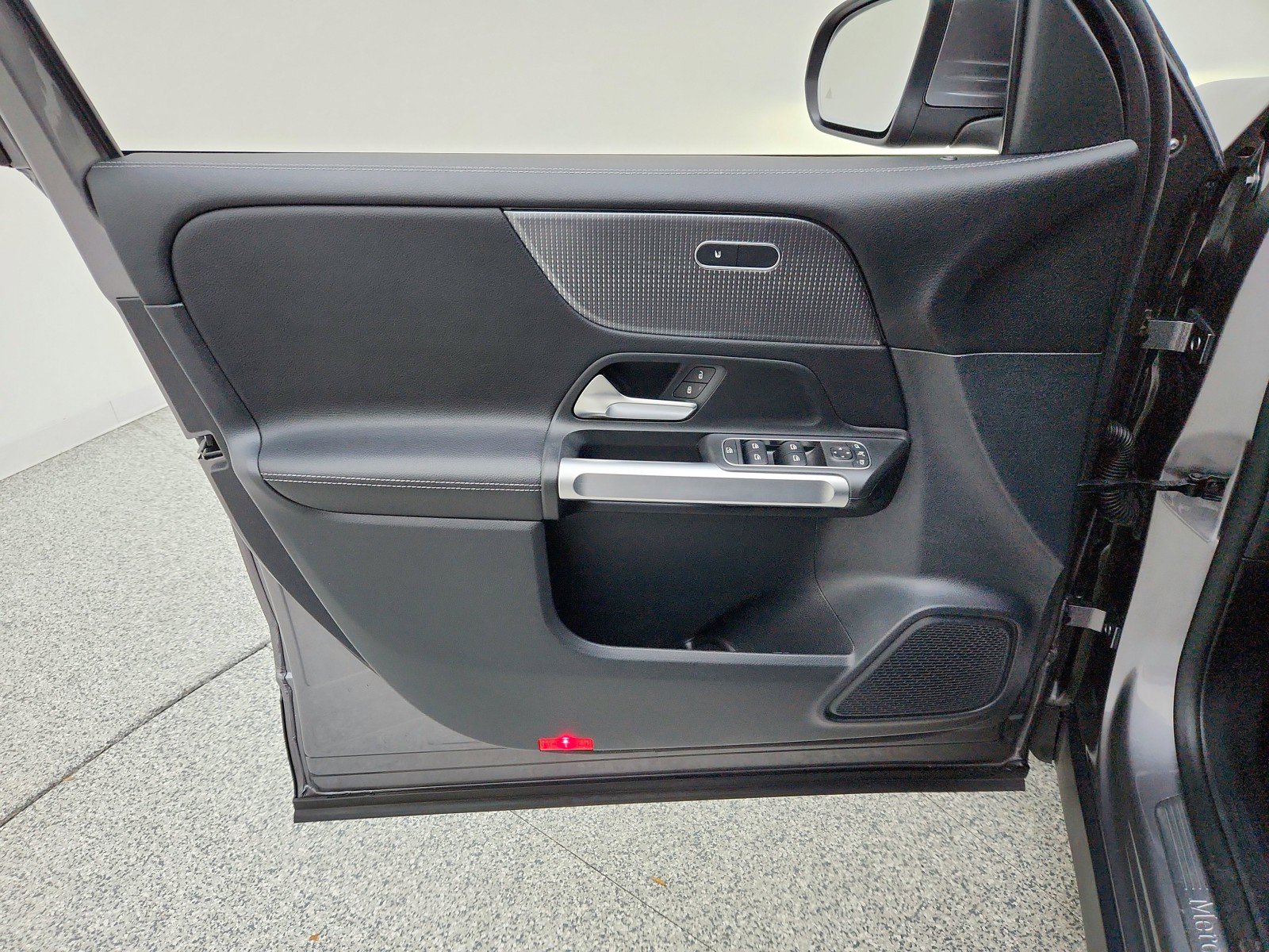 Certified 2022 Mercedes-Benz GLB 250 4MATIC image 24
