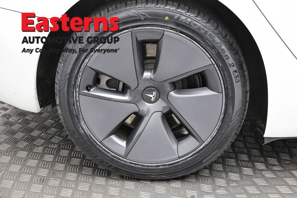 Used 2023 Tesla Model 3 Standard Range image 25