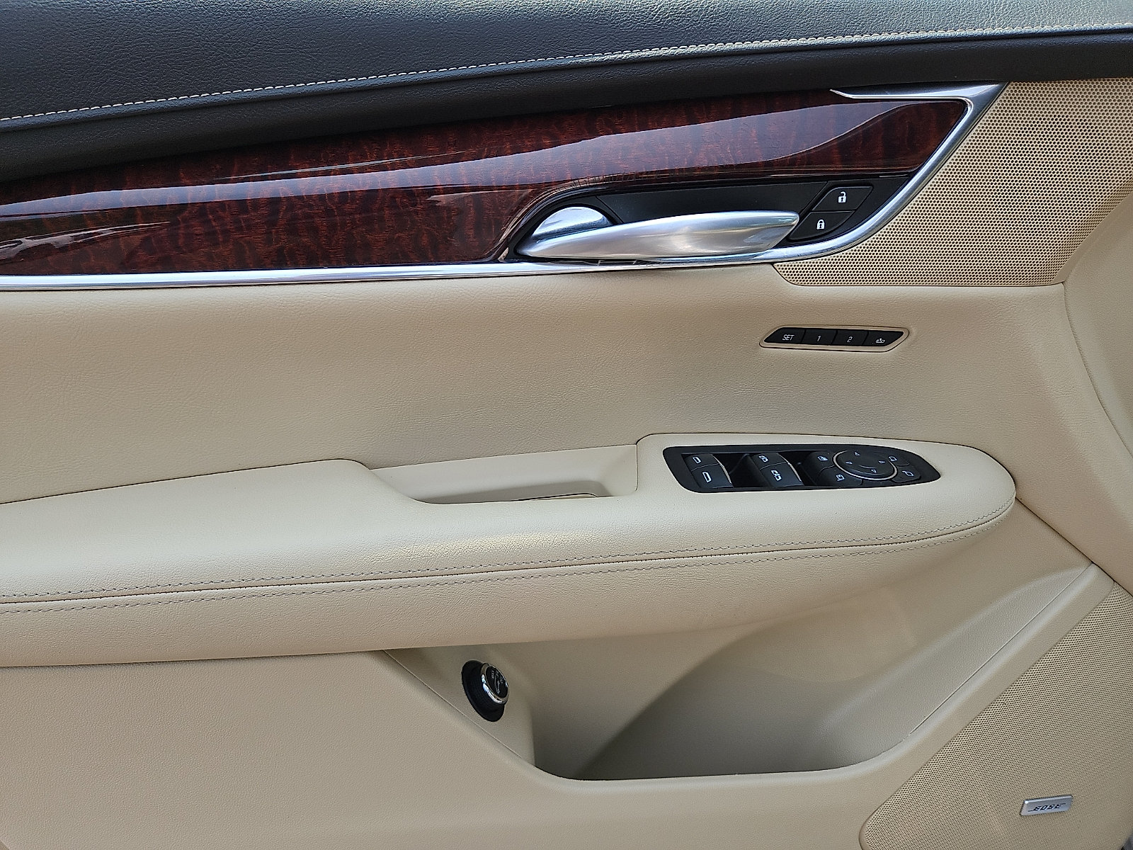 Used 2019 Cadillac XT5 Luxury AWD/4WD image 12