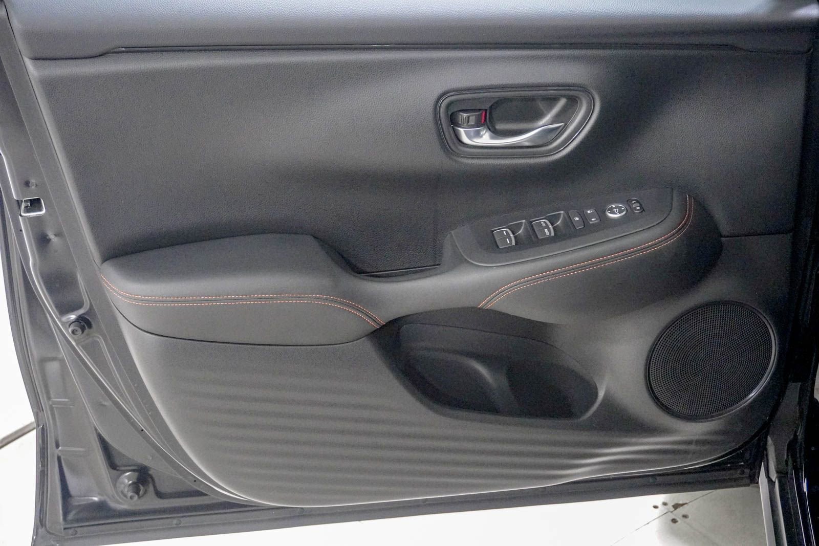 Used 2023 Honda HR-V Sport image 16