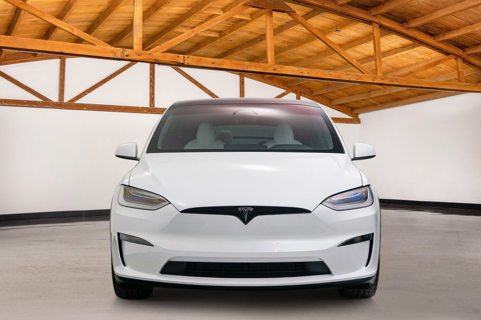 Used 2023 Tesla Model X Plaid image 8