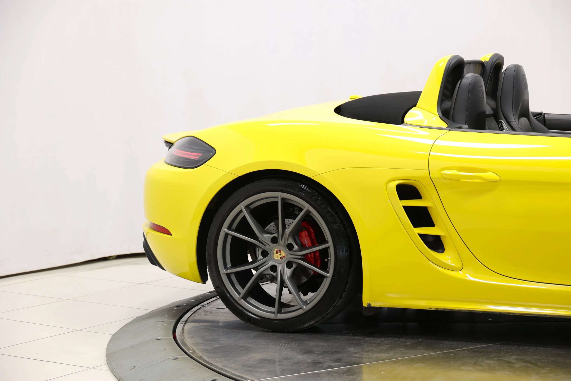Used 2019 Porsche 718 Boxster GTS RWD image 68