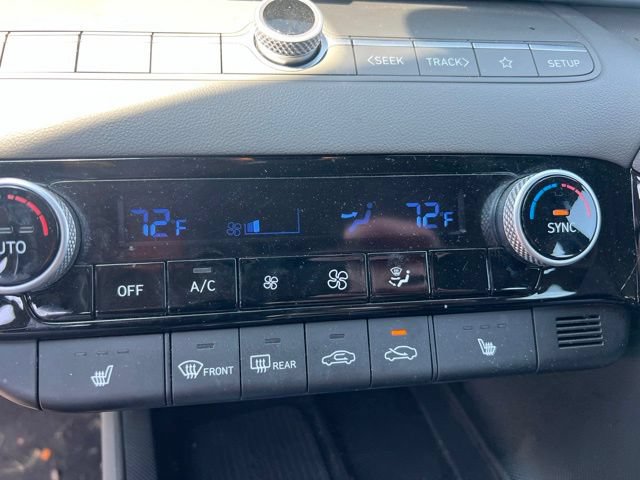 Used 2024 Hyundai Elantra SEL w/ Convenience Package FWD image 7