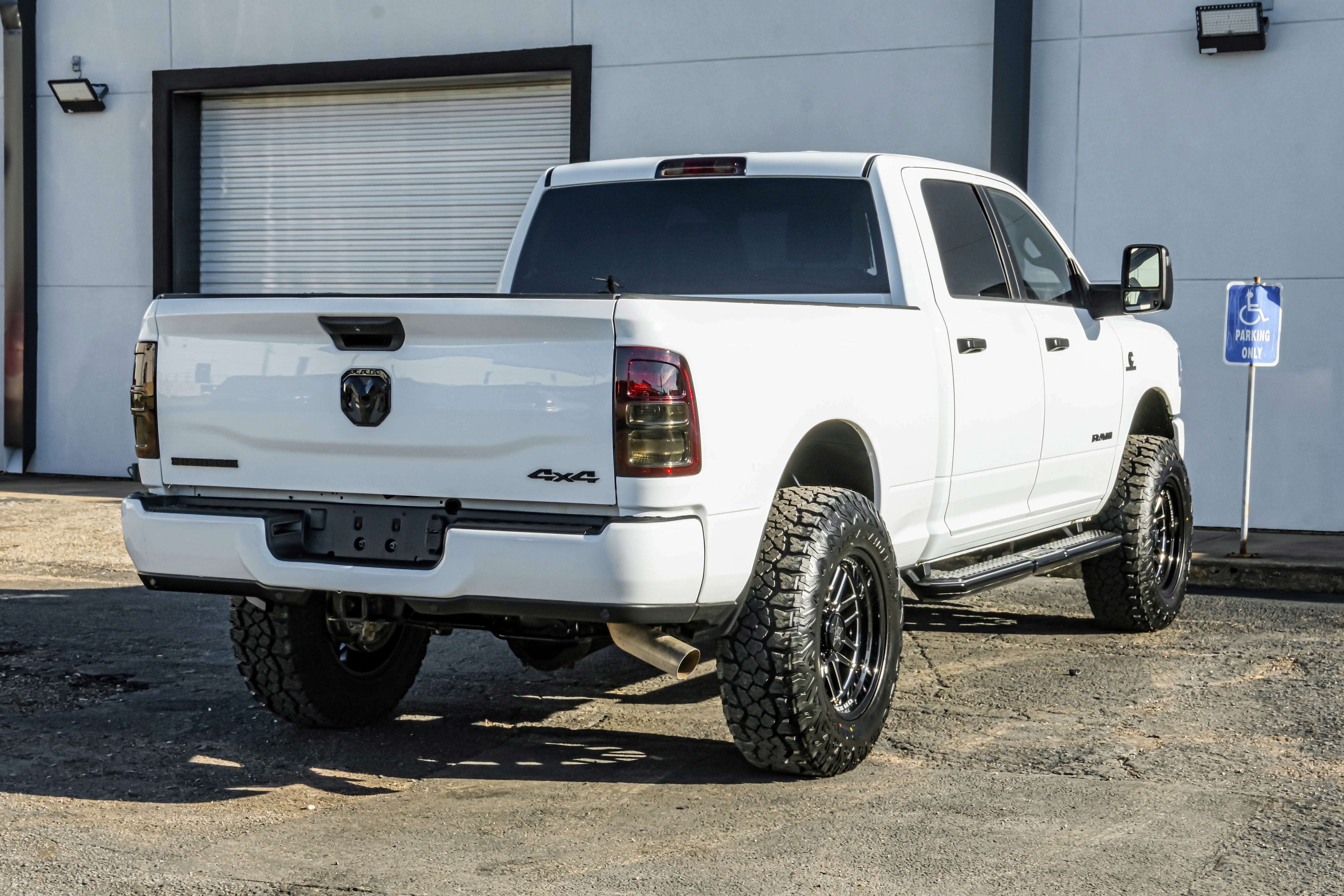 Used 2023 RAM 2500 Big Horn w/ Level 1 Equipment Group AWD/4WD image 6