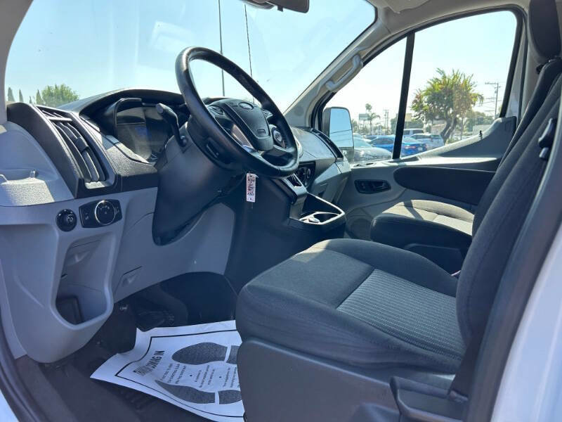 Used 2017 Ford Transit 350 XLT RWD image 18