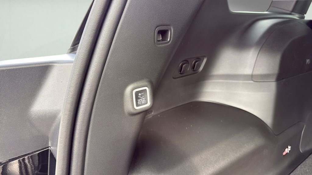 New 2026 Jeep Cherokee Limited image 29