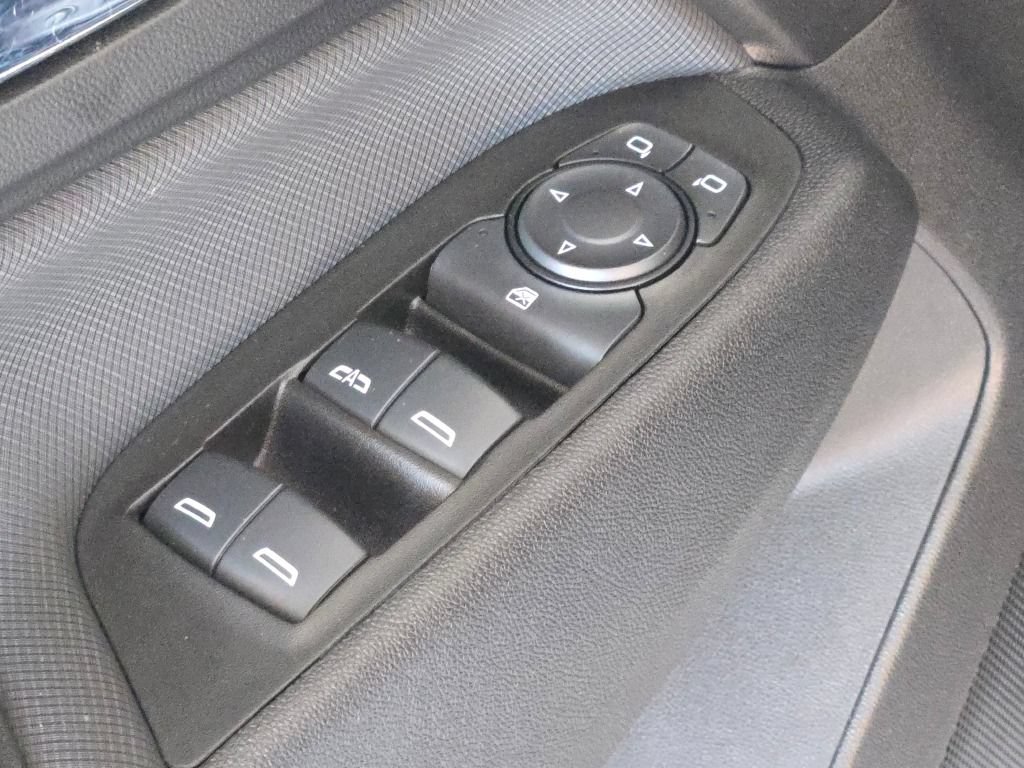 Certified 2022 Chevrolet Equinox RS w/ Infotainment Package FWD image 22