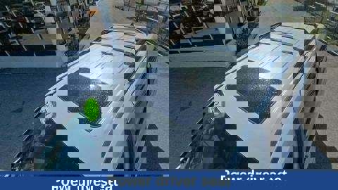 Used 2024 Toyota Sienna XLE FWD image 16