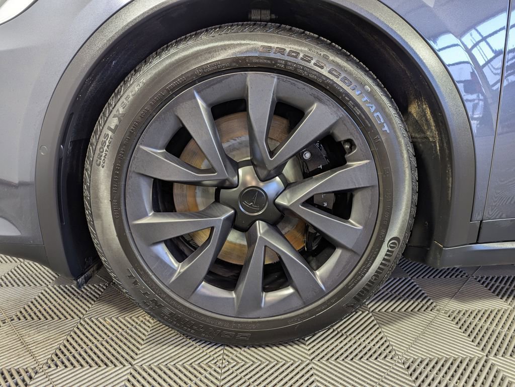 Used 2023 Tesla Model X image 14