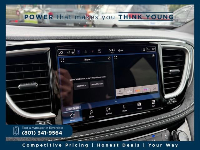 New 2026 Chrysler Pacifica Select w/ S Appearance Package image 3