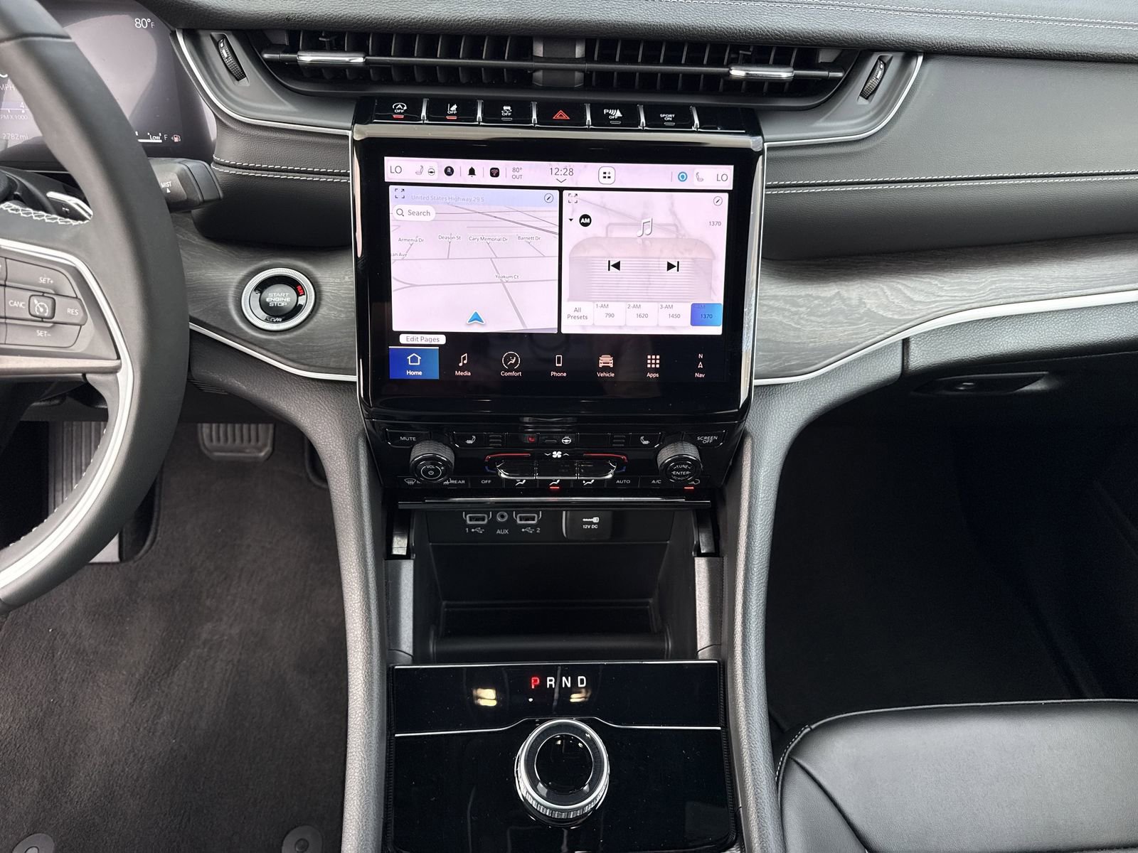 Used 2025 Jeep Grand Cherokee L Limited w/ Trailer Tow Package image 33