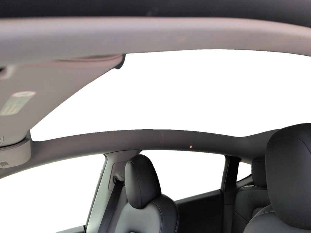 Used 2022 Tesla Model Y Performance AWD/4WD image 13