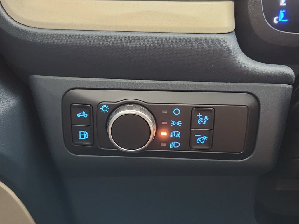 New 2026 Ford Maverick Lariat AWD/4WD image 25
