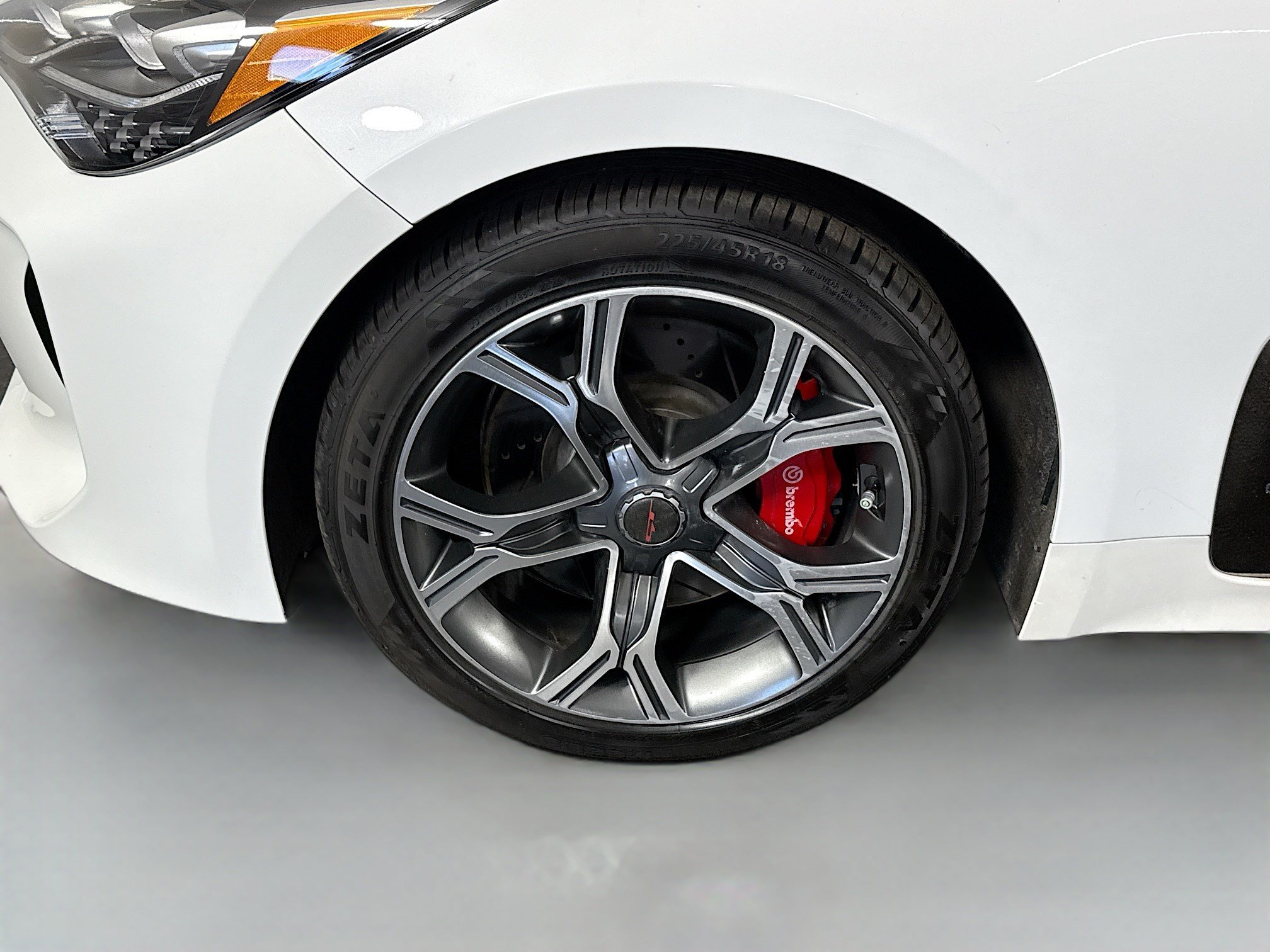 Used 2019 Kia Stinger GT2 AWD/4WD image 38