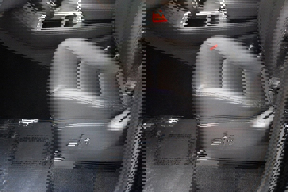 Used 2023 Tesla Model Y Long Range image 25