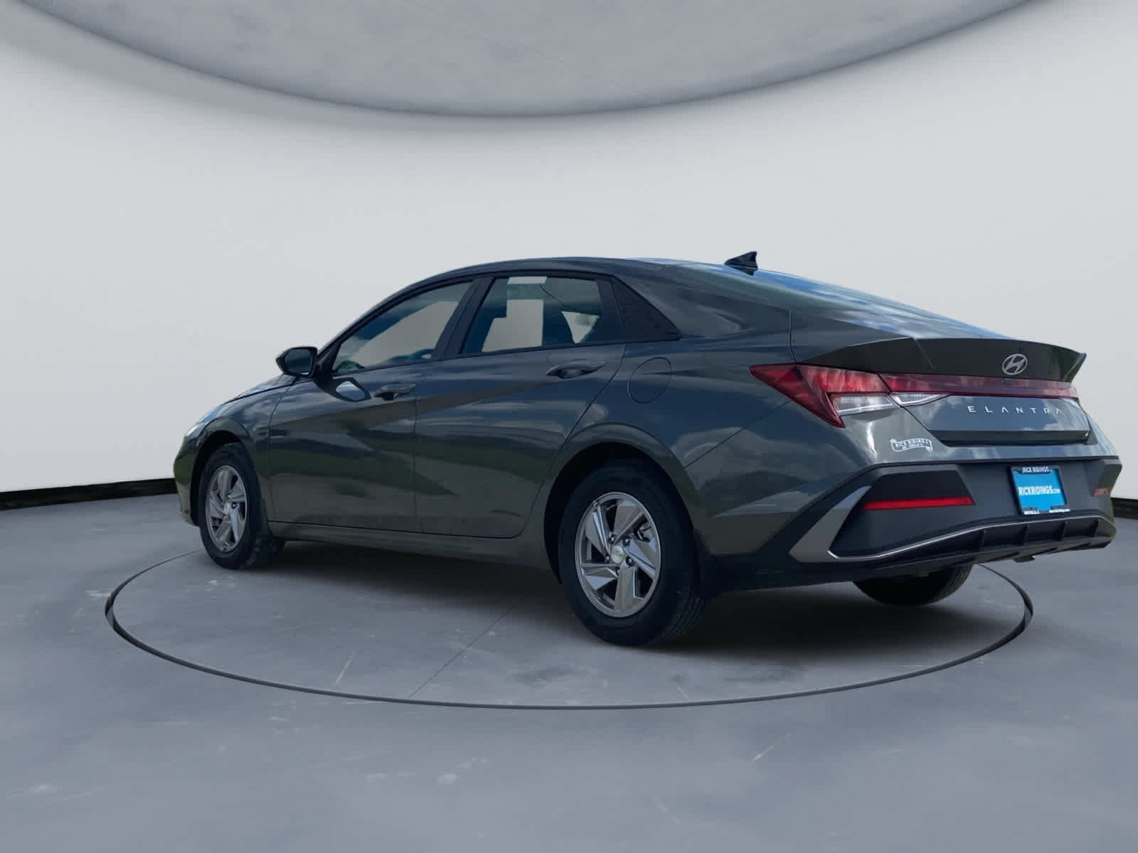 Used 2026 Hyundai Elantra SE FWD image 9