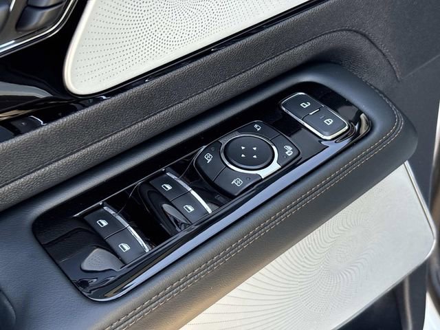 Certified 2025 Lincoln Aviator Reserve w/ Equipment Group 201A image 27