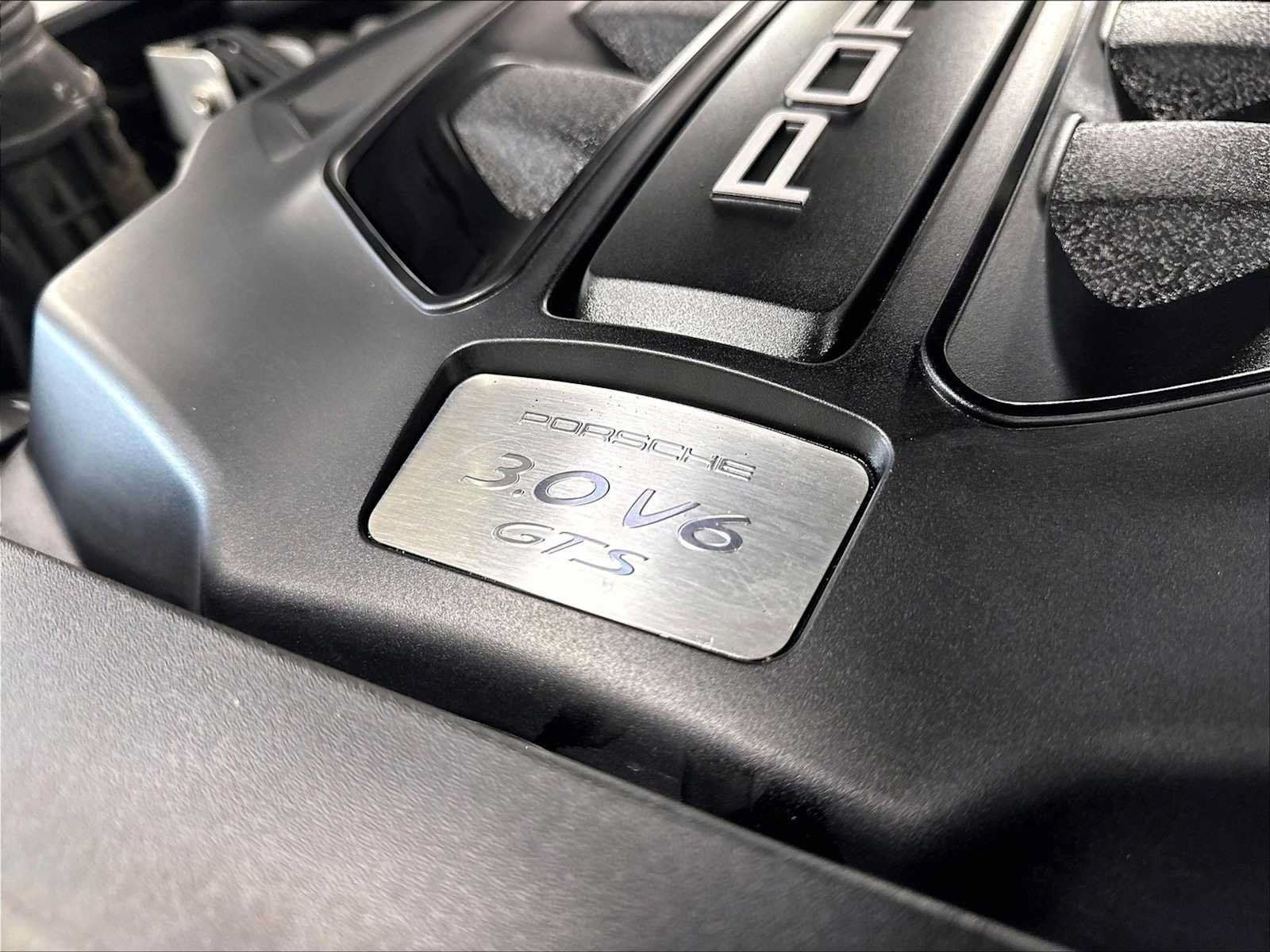 Used 2017 Porsche Macan GTS AWD/4WD image 37