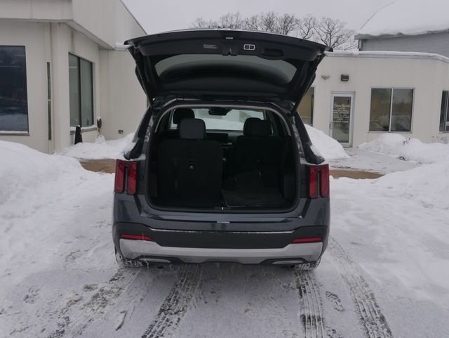 Used 2025 Kia Sorento SX FWD image 13