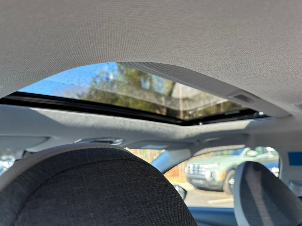 New 2026 Hyundai Elantra Limited w/ Cargo Package image 13