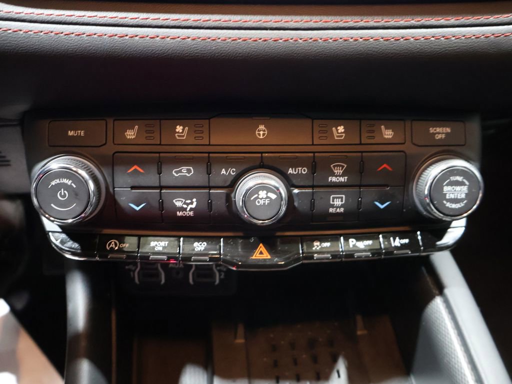 Used 2025 Dodge Durango GT image 36