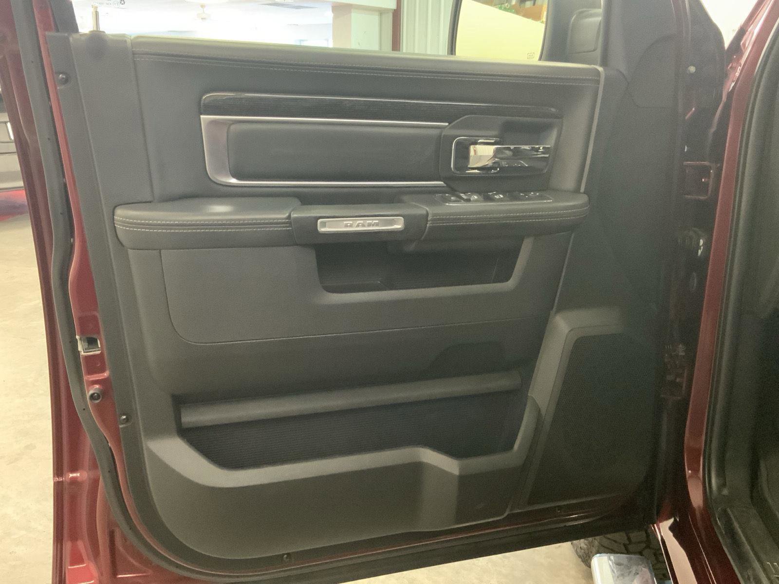 Used 2017 RAM 1500 Limited AWD/4WD image 14