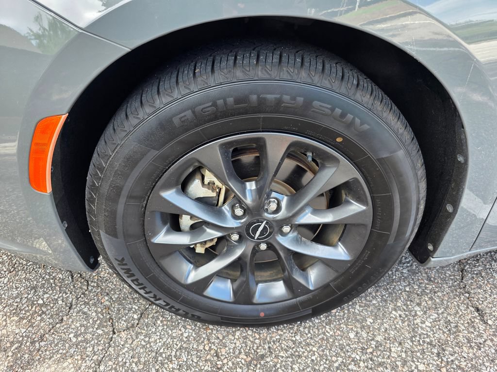 Used 2022 Chrysler Pacifica Touring-L w/ S Appearance Package FWD image 29