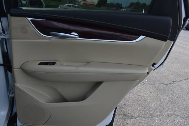 Used 2019 Cadillac XT5 Luxury FWD image 41
