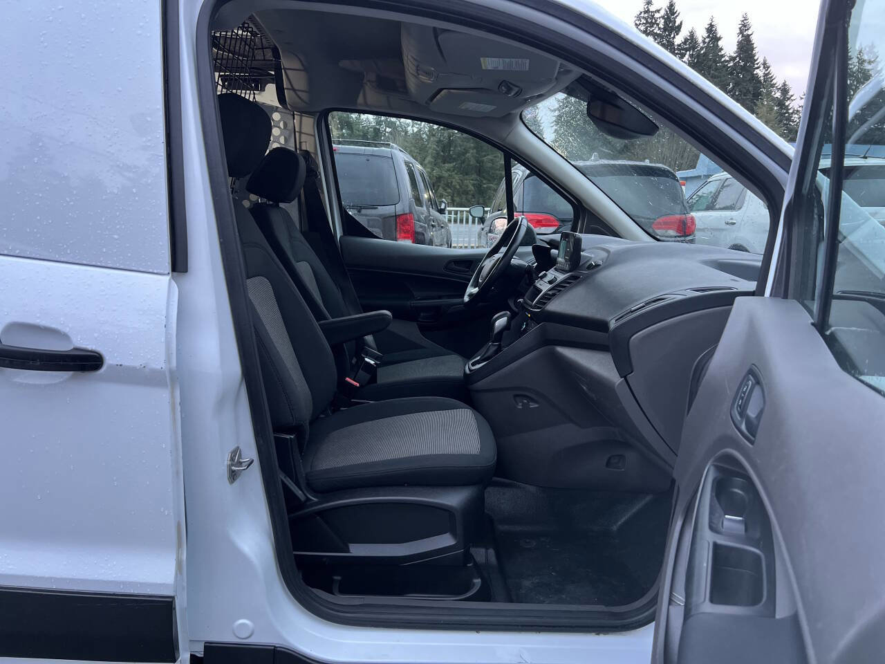 Used 2019 Ford Transit Connect XL image 22
