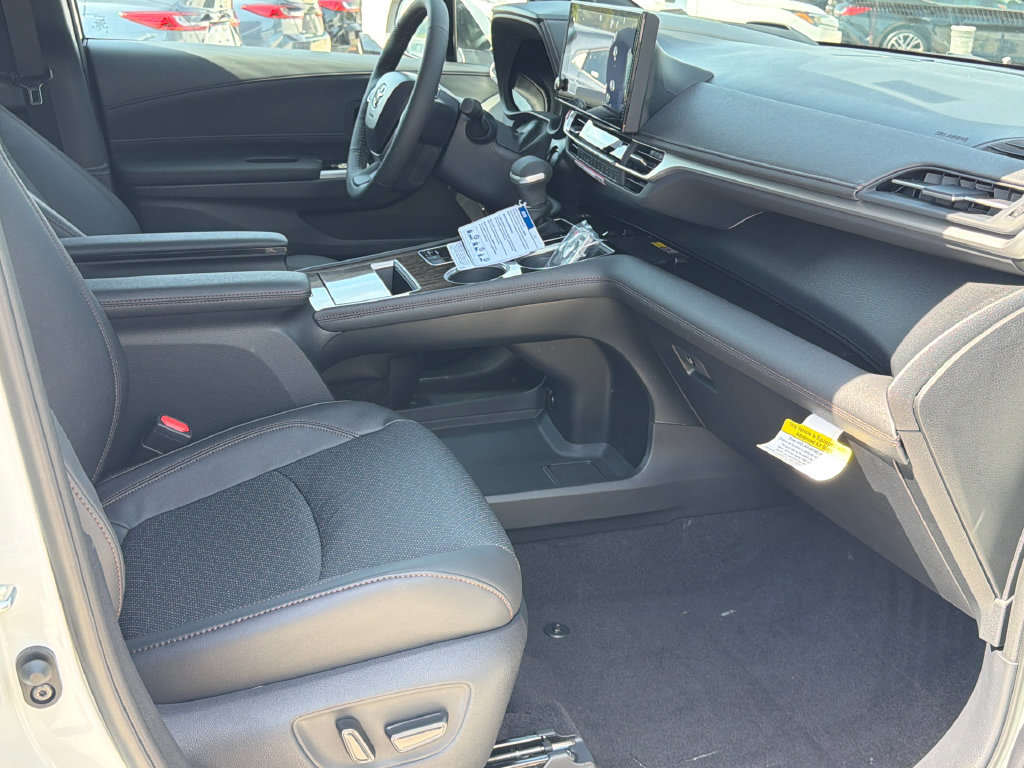New 2026 Toyota Sienna Platinum AWD/4WD image 13
