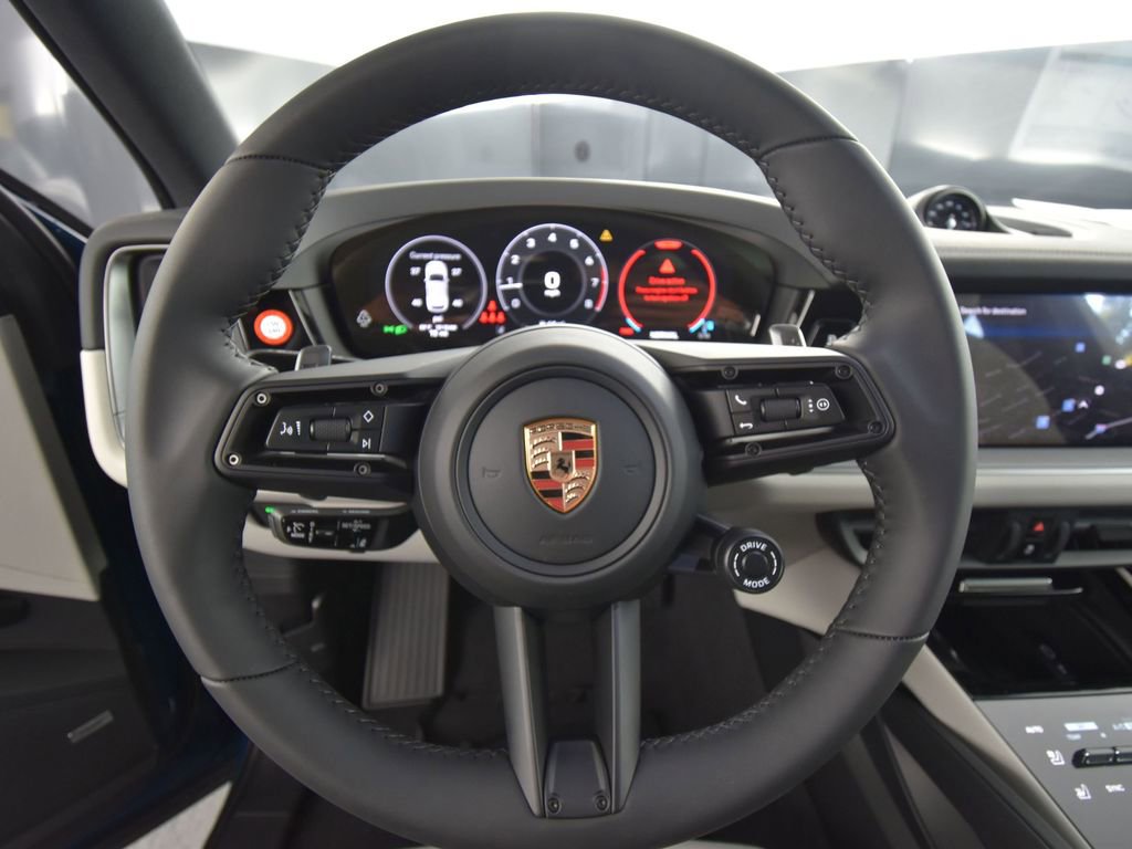 New 2026 Porsche Cayenne image 19