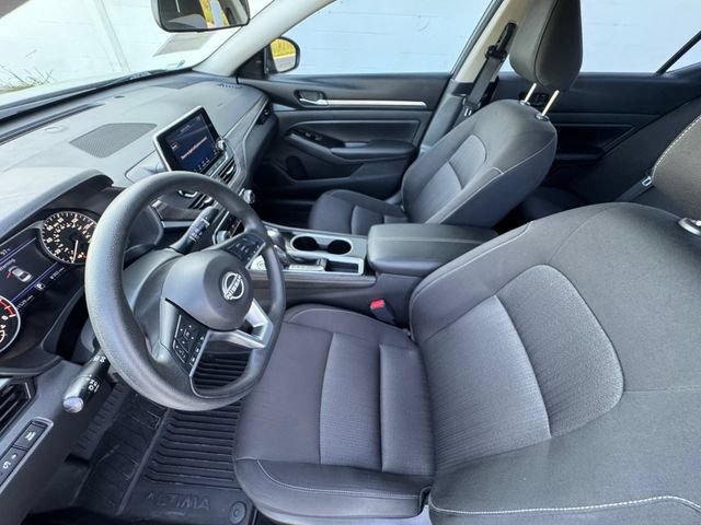 Used 2023 Nissan Altima 2.5 SV FWD image 28