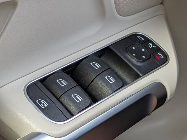 Used 2021 Mercedes-Benz GLB 250 image 31