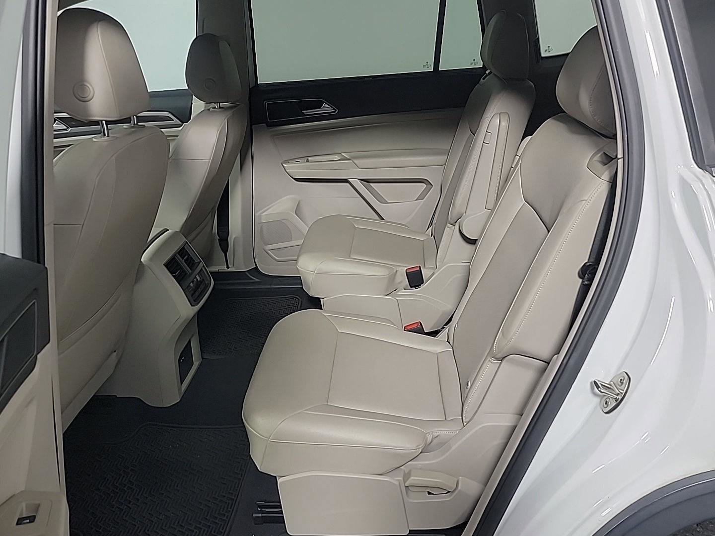 Used 2019 Volkswagen Atlas SEL image 17