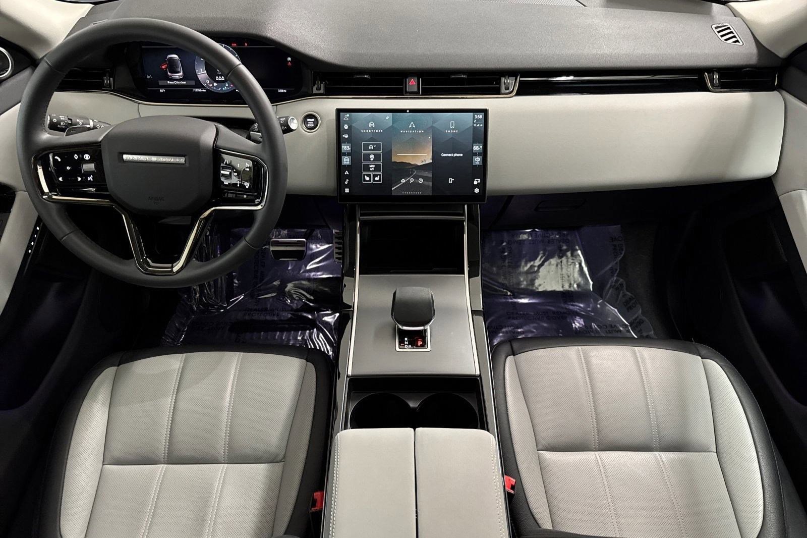 Used 2024 Land Rover Range Rover Evoque Dynamic SE image 16