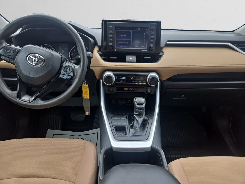 Used 2022 Toyota RAV4 LE AWD/4WD image 11