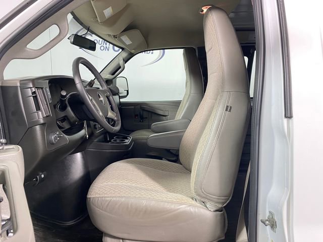 Certified 2022 GMC Savana 2500 w/ Driver Convenience Package image 11