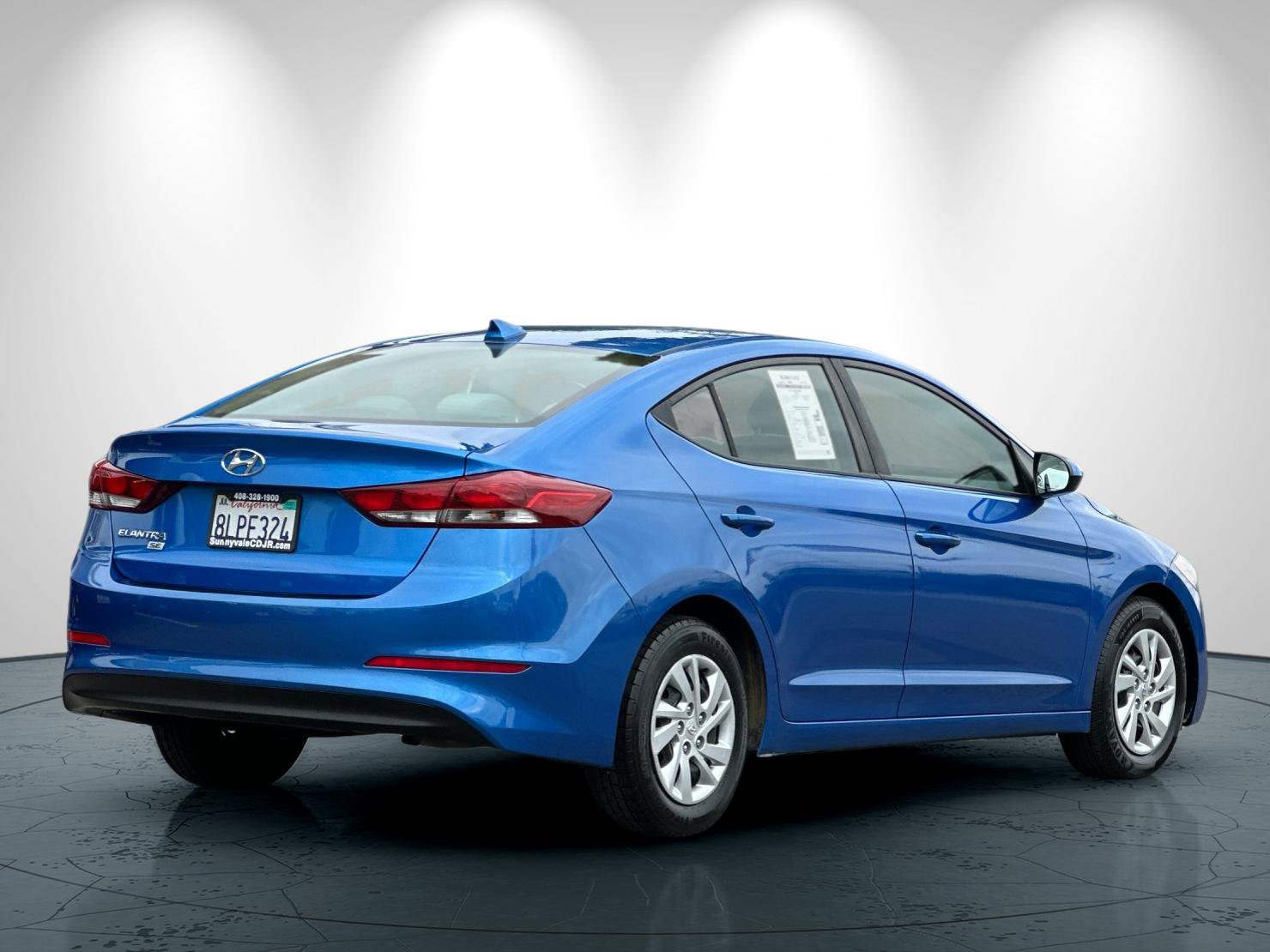 Used 2017 Hyundai Elantra SE FWD image 4